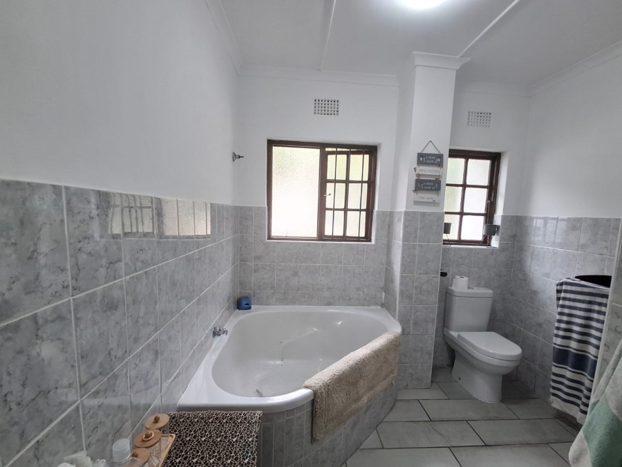 3 Bedroom Property for Sale in Blue Bend Eastern Cape
